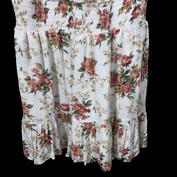 American Eagle Girly Romper, Frilly, Double V Neck Floral Tank Romper SZ XL - Picture 5 of 9